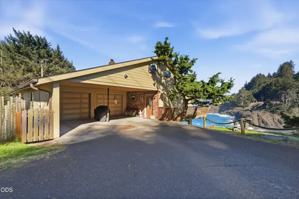 3355 Otter Crest Loop, Depoe Bay, OR 97341