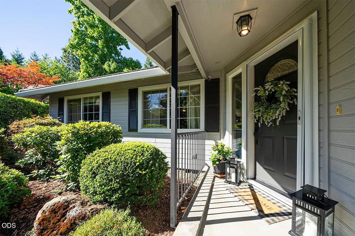 171 Shaniko Court, Medford, OR 97504 - #1