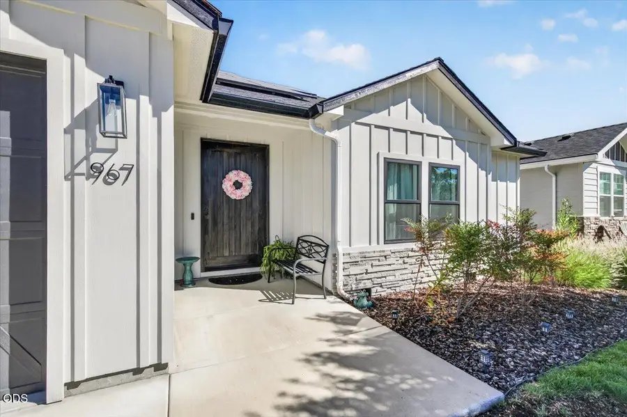 967 Arrowhead Trail, Eagle Point, OR 97524 - #3