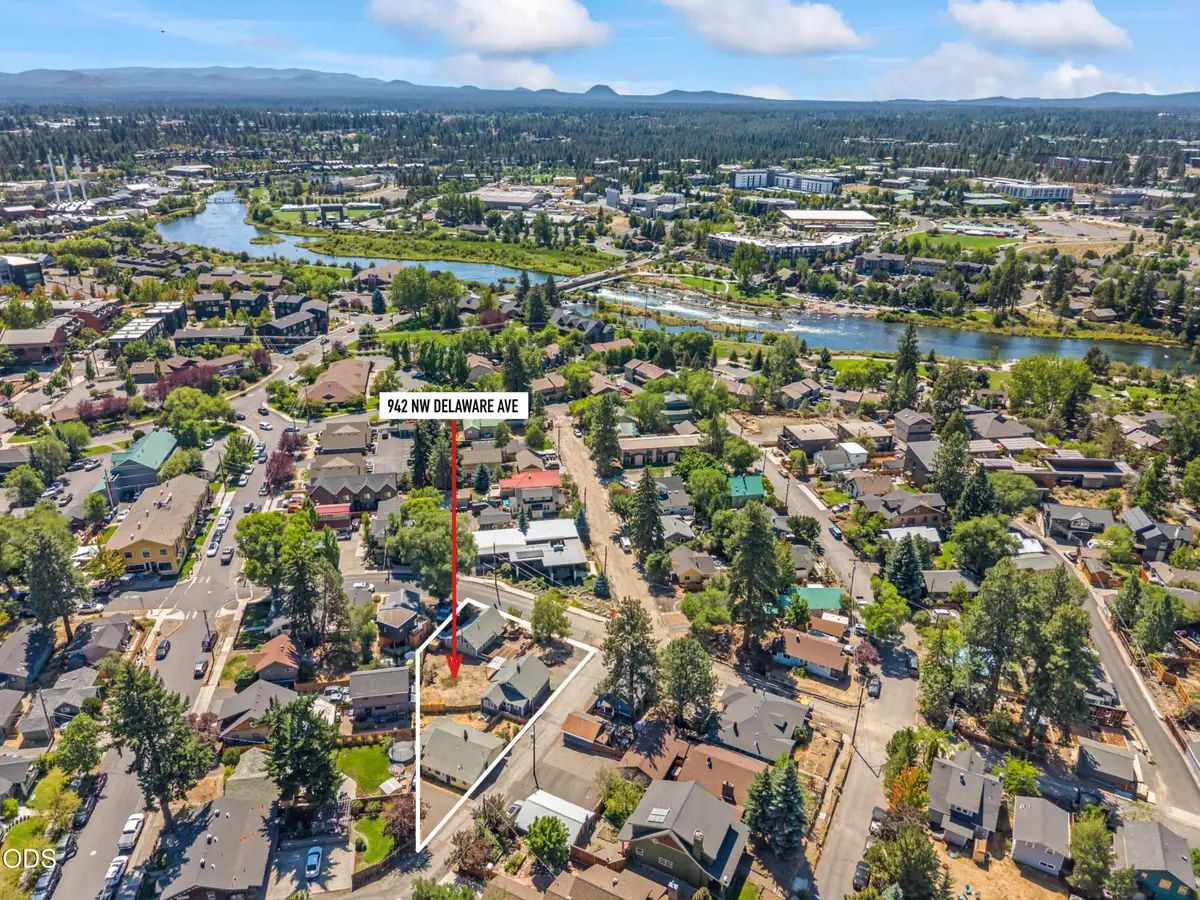 942 NW Delaware Avenue, Bend, OR 97703 - #1