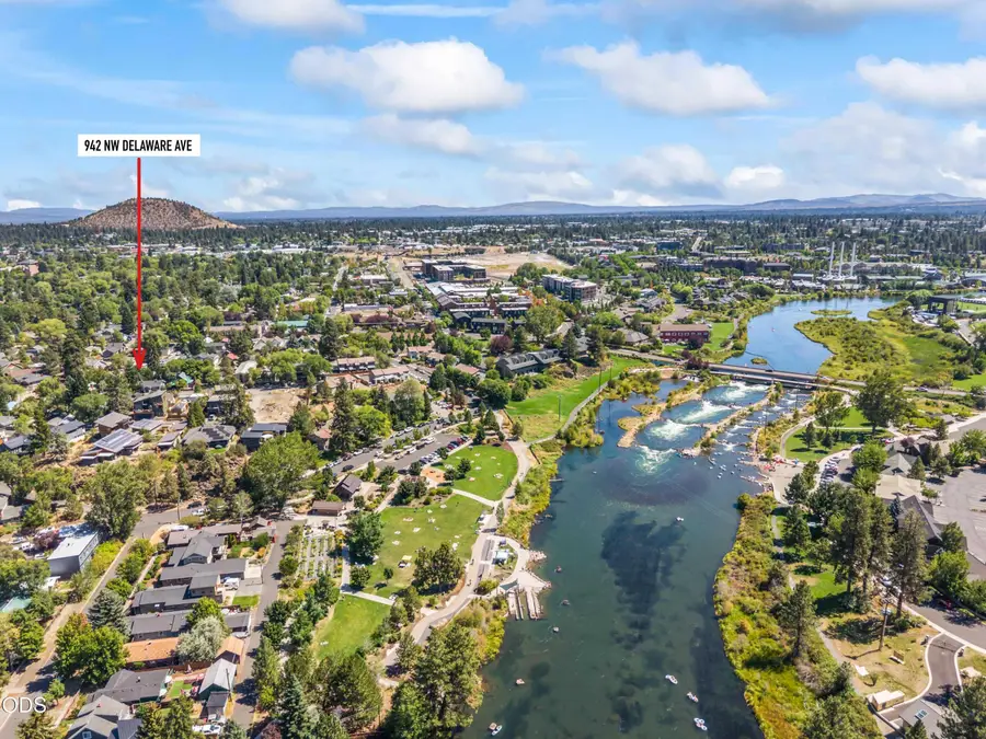 942 NW Delaware Avenue, Bend, OR 97703 - #2