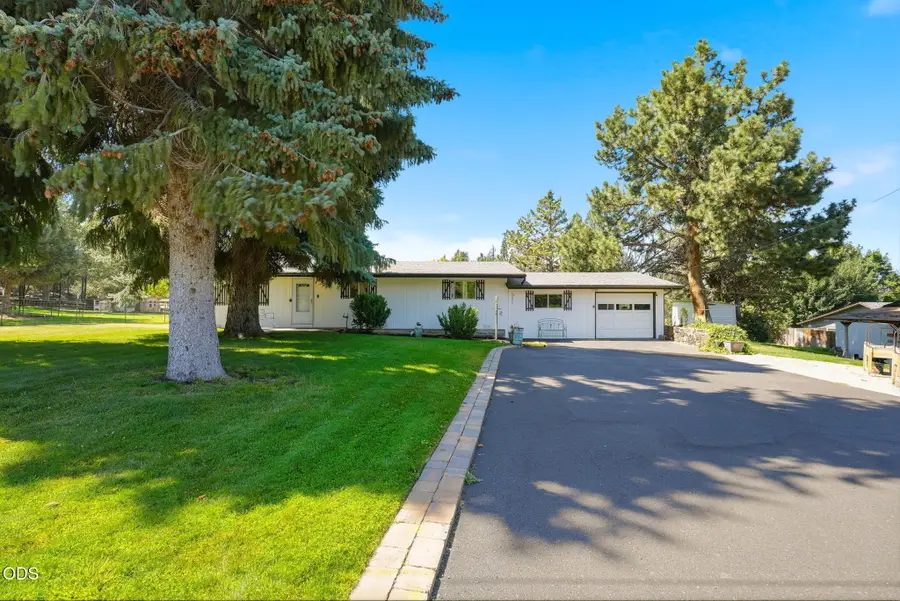63825 Scenic Drive, Bend, OR 97703 - #2