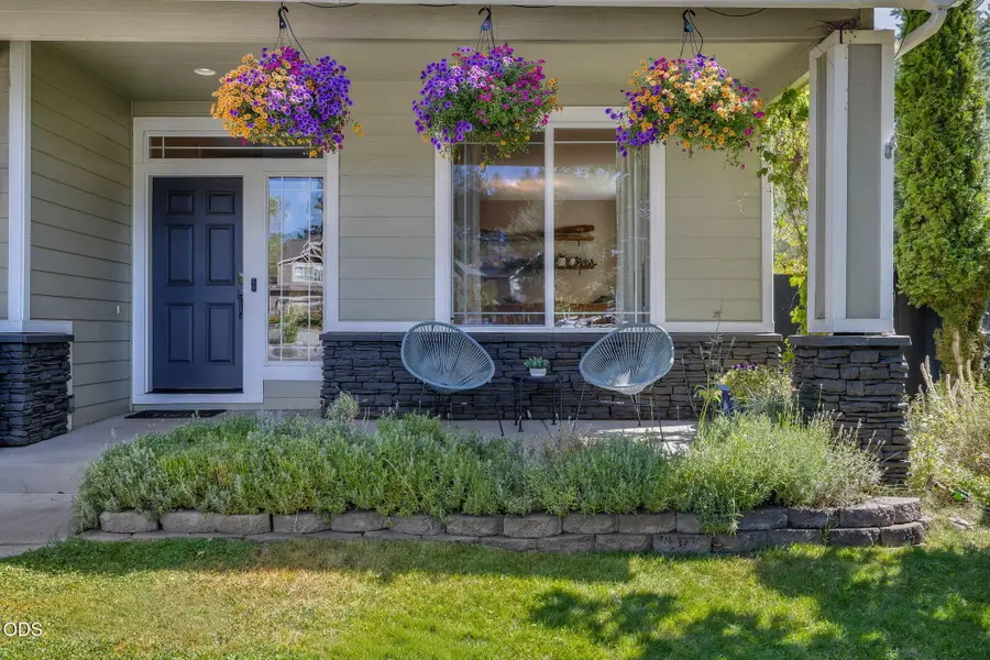 61558 Tall Tree Court, Bend, OR 97702 - #2