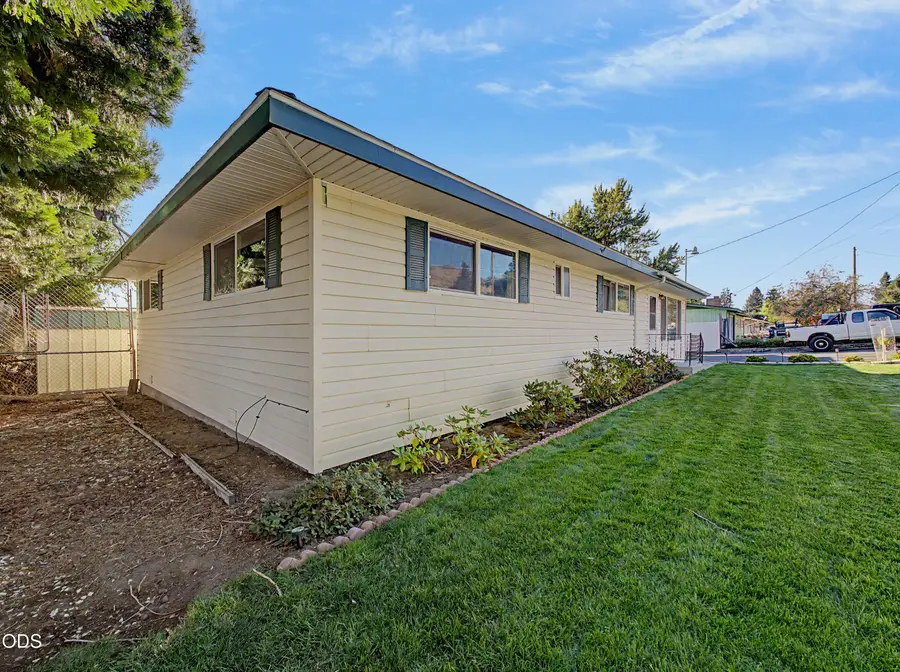 1764 Chinchalla Way, Klamath Falls, OR 97603 - #3