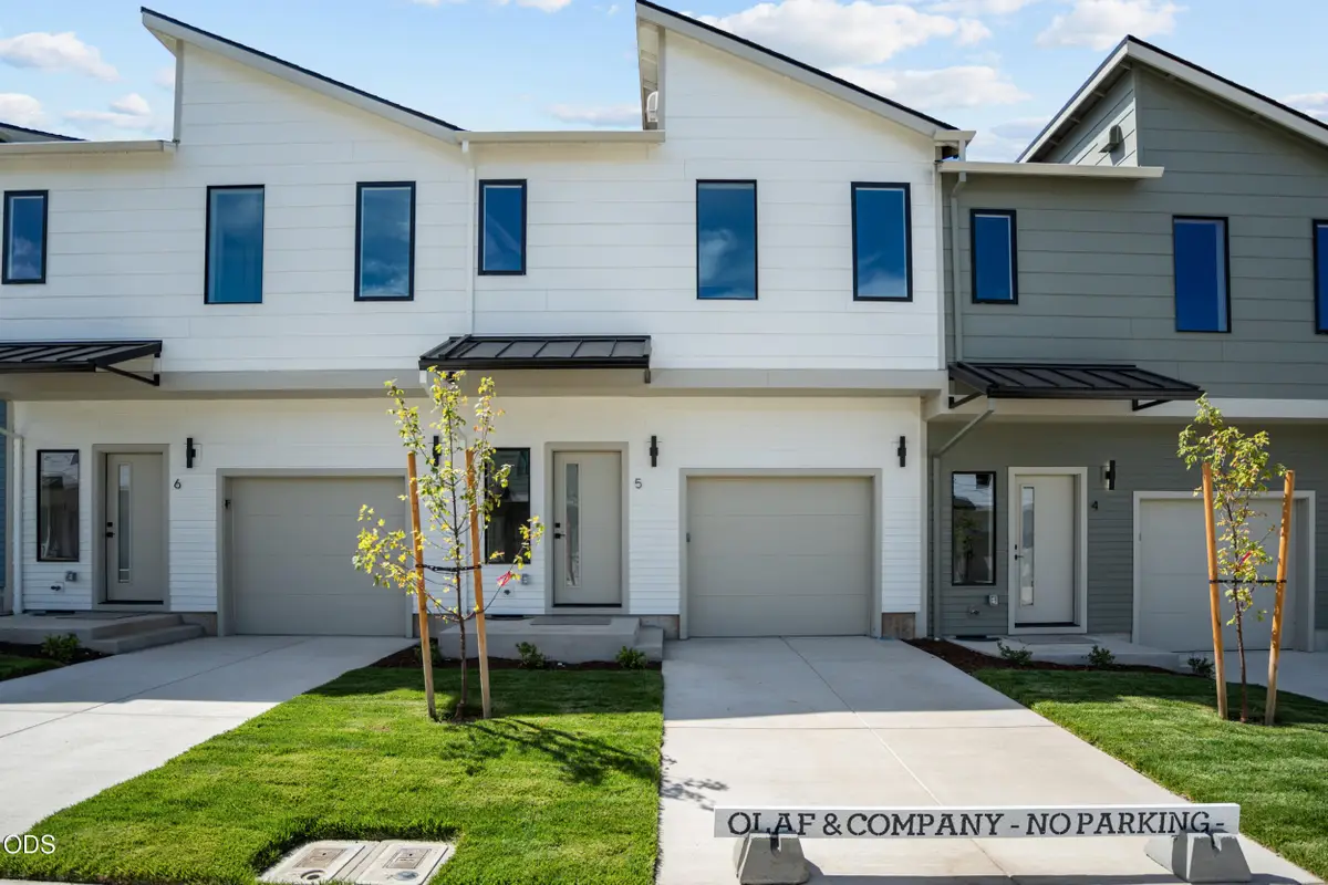 2032 Sunset Drive #5, Medford, OR 97501 - #1