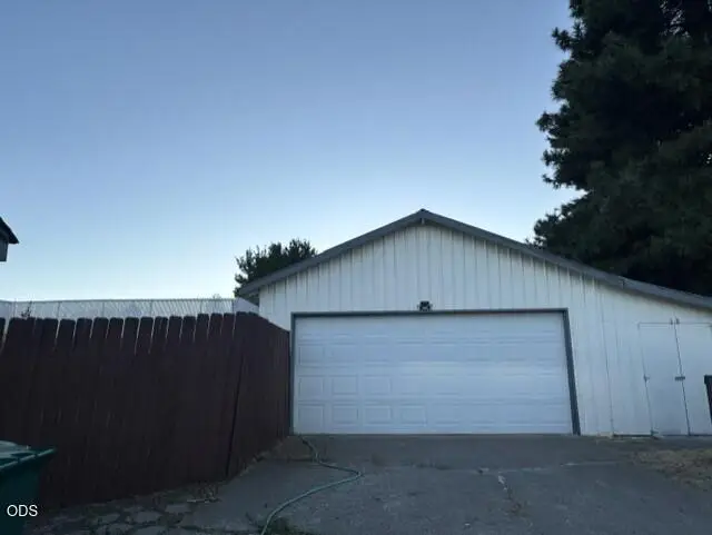 2348 Greensprings Drive, Klamath Falls, OR 97601 - #2