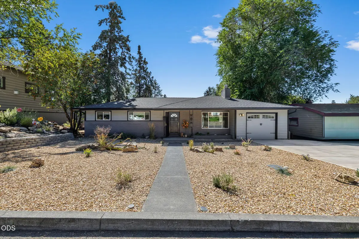 647 NE Lafayette Avenue #A, B, Bend, OR 97701 - #1