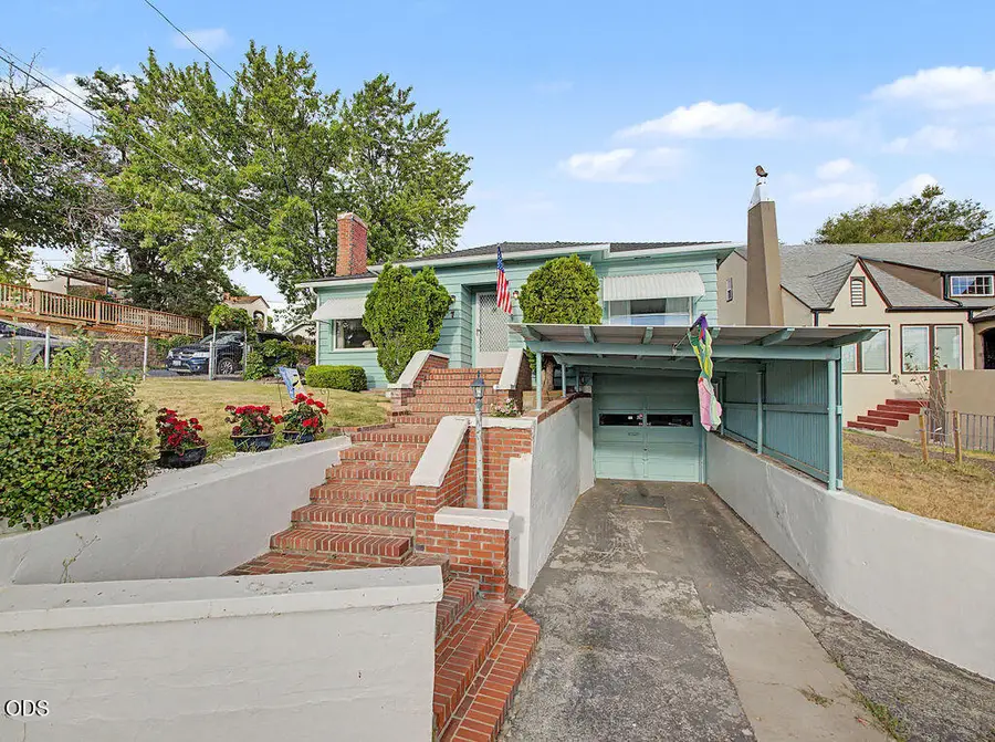 247 Hillside Avenue, Klamath Falls, OR 97601 - #3