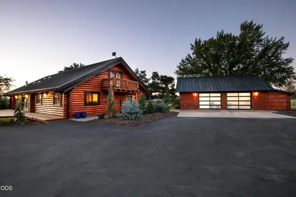 345 NE Knickerbocker Lane, Redmond, OR 97756