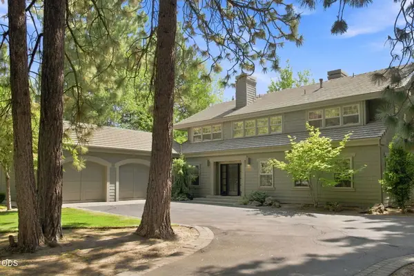 61866 Bunker Hill Court, Bend, OR 97702