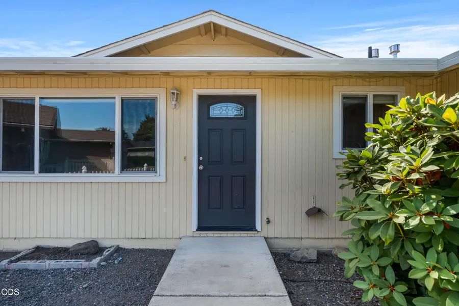 1452 Carolyn Circle, Medford, OR 97504 - #2