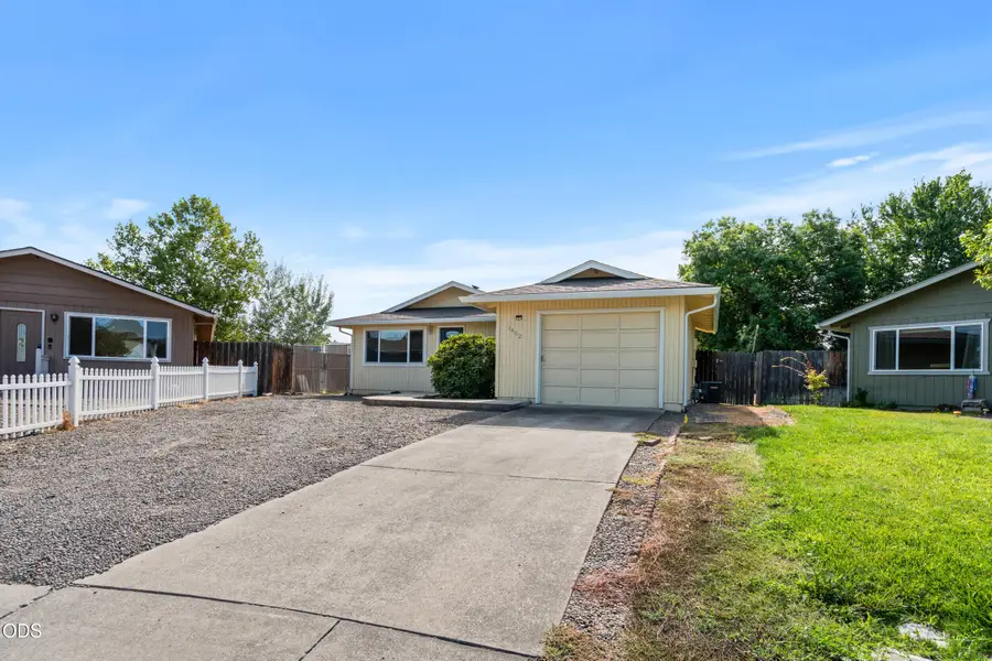 1452 Carolyn Circle, Medford, OR 97504 - #3