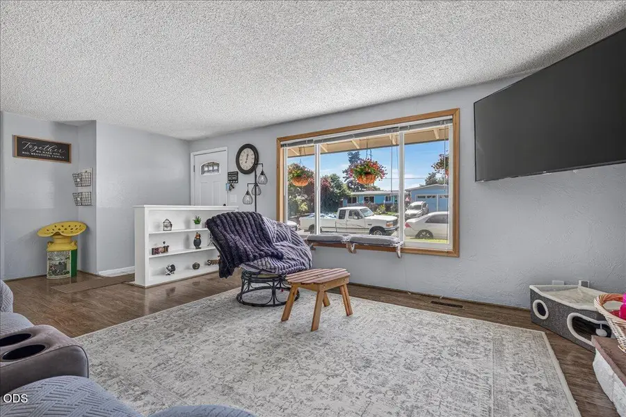 1825 Hybiscus Street, Medford, OR 97504 - #3