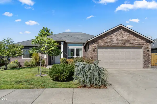 642 Sheffield Drive, Eagle Point, OR 97524