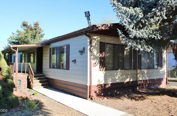 3500 Summers Lane #UNIT 38, Klamath Falls, OR 97603