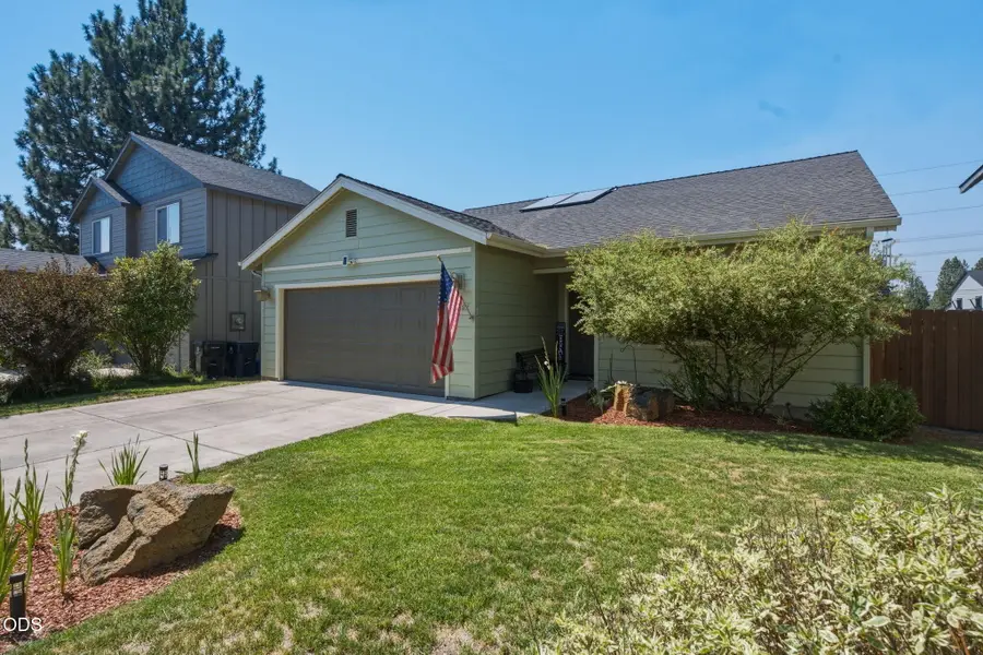 61382 SE Geary Drive, Bend, OR 97702 - #2