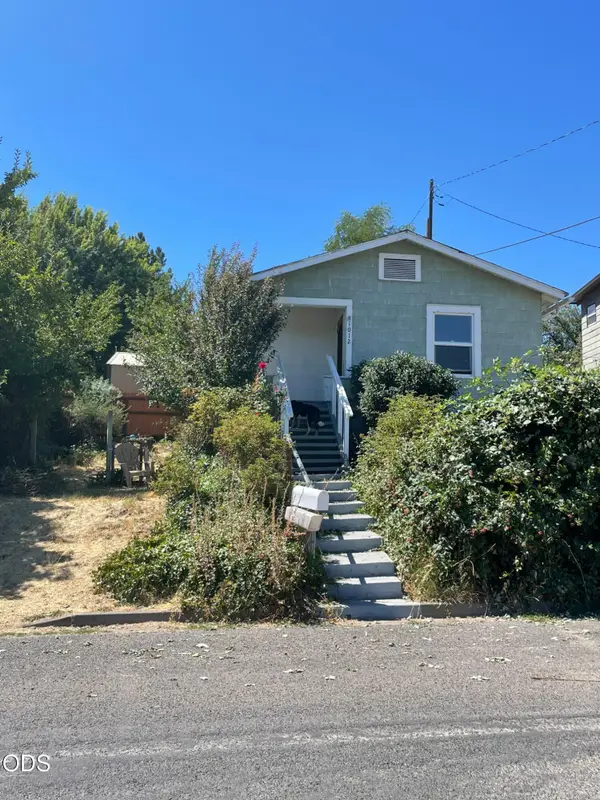 1012 N 8th Street, Klamath Falls, OR 97601
