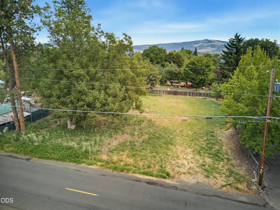 0 S Peach South Street, Medford, OR 97501 - #3
