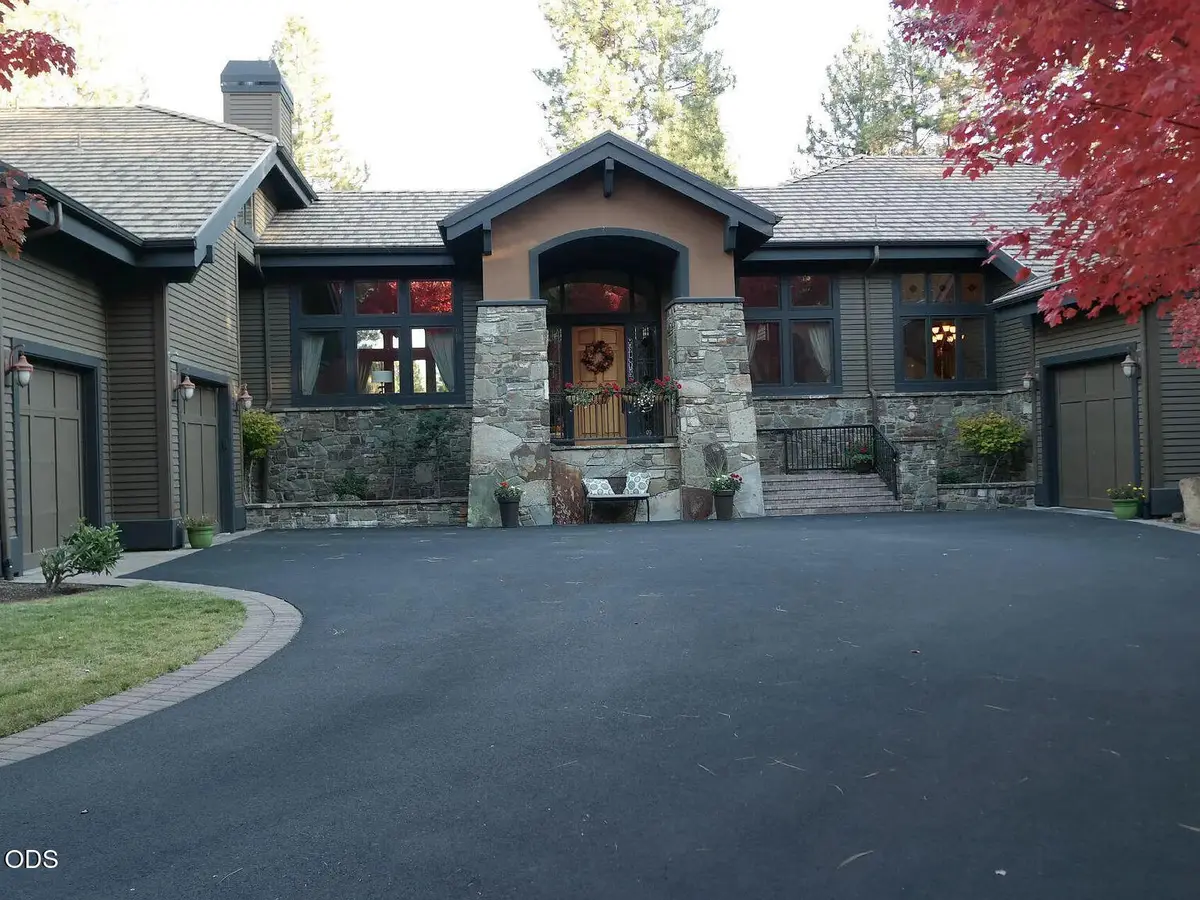 61858 Bunker Hill Court, Bend, OR 97702 - #1