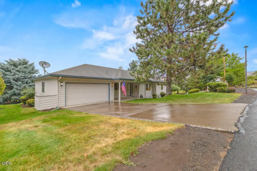 715 Hanks Street, Klamath Falls, OR 97601 - #3