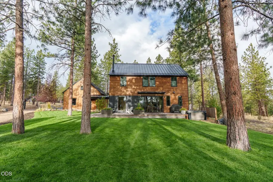 62552 Mcclain Drive, Bend, OR 97703 - #3