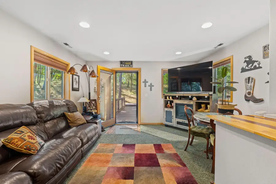 357 El Conejo Drive, Grants Pass, OR 97526 - #2