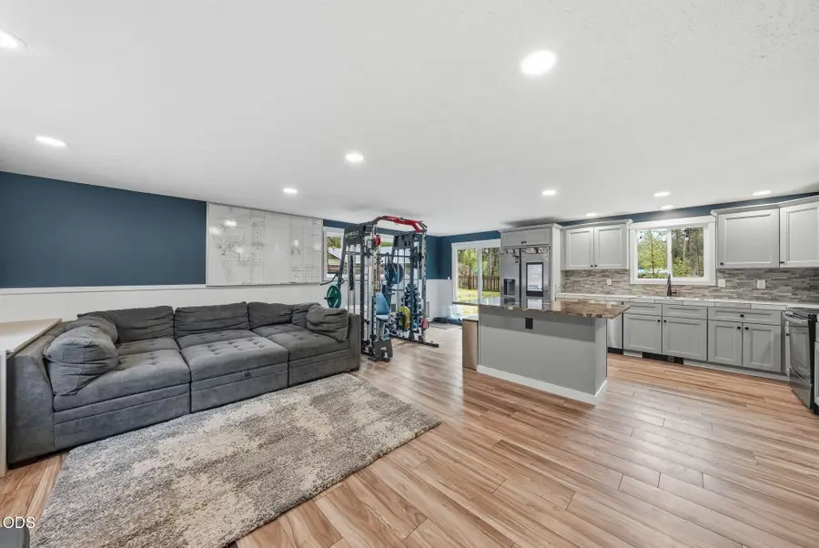 55510 Gross Drive, Bend, OR 97707 - #3