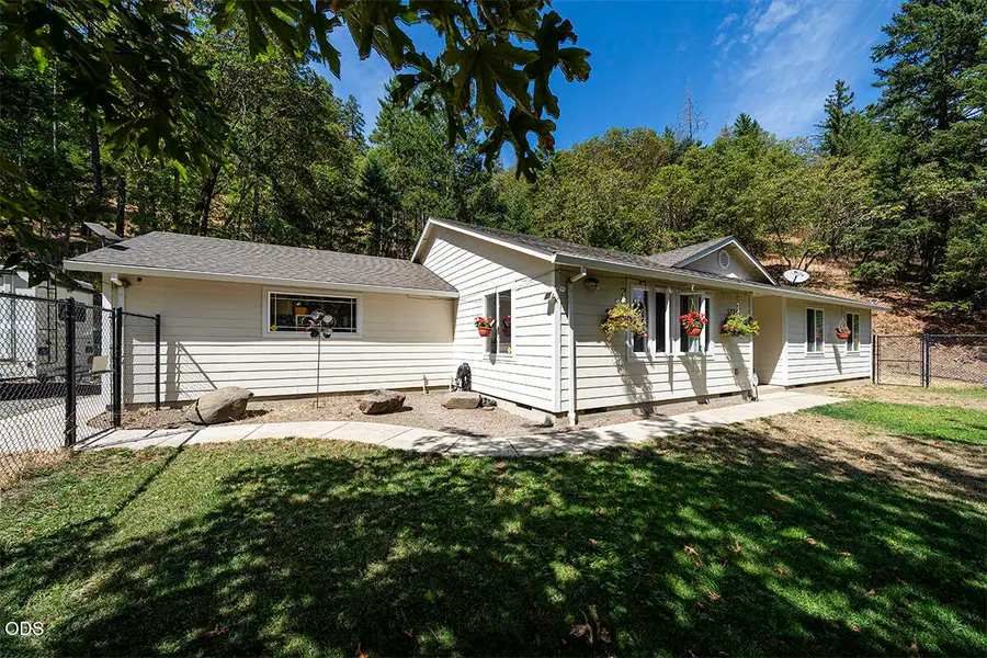 01 Griffin Creek Road, Medford, OR 97501 - #3