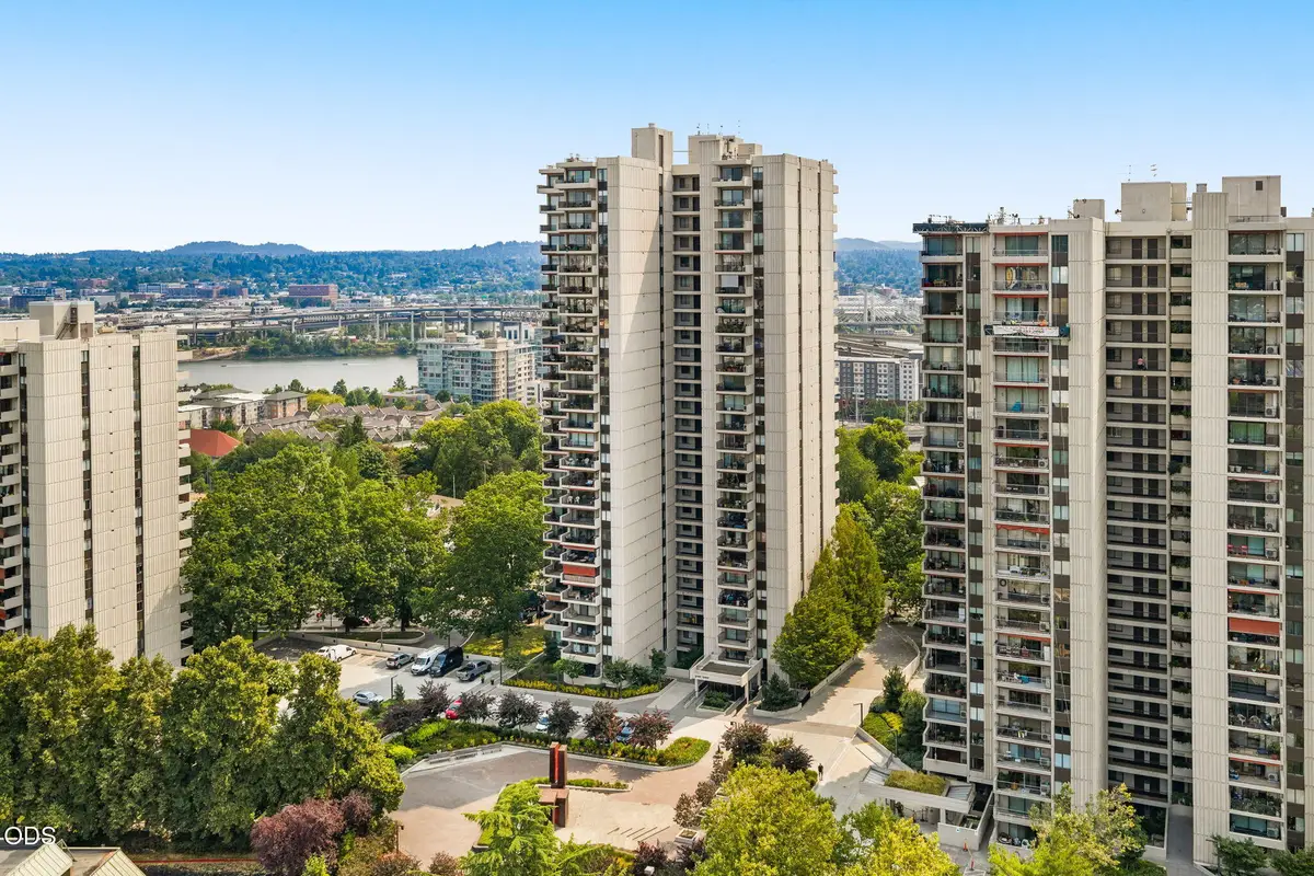 2221 SW 1st Avenue #APT 2424, Portland, OR 97201 - #1