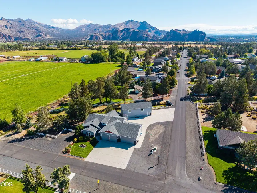 9516 13th Street, Terrebonne, OR 97760 - #3