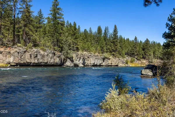 60623 River Bend Drive, Bend, OR 97702