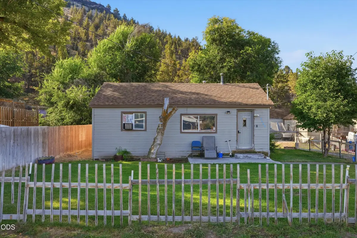 2460 S Melrose Drive, Prineville, OR 97754 - #1