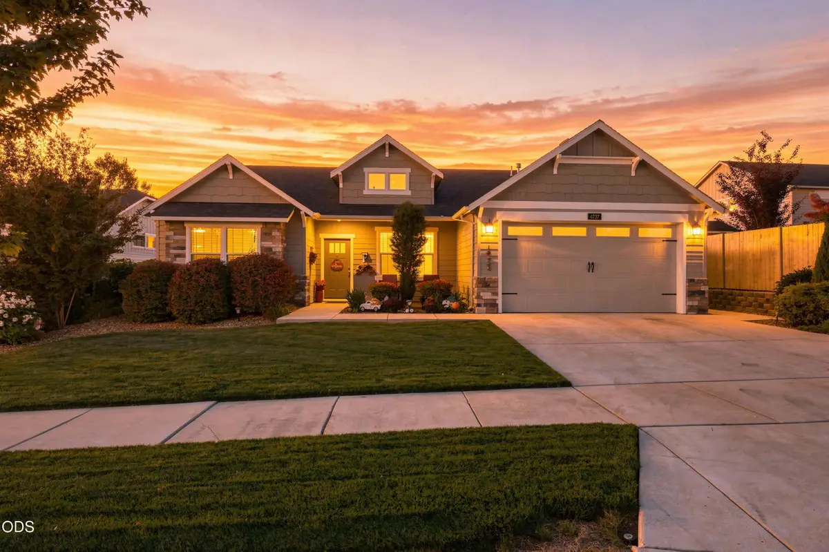 4737 SW Volcano Avenue, Redmond, OR 97756 - #1
