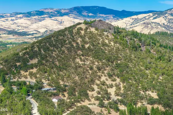 492 Conifer Way, Ashland, OR 97520