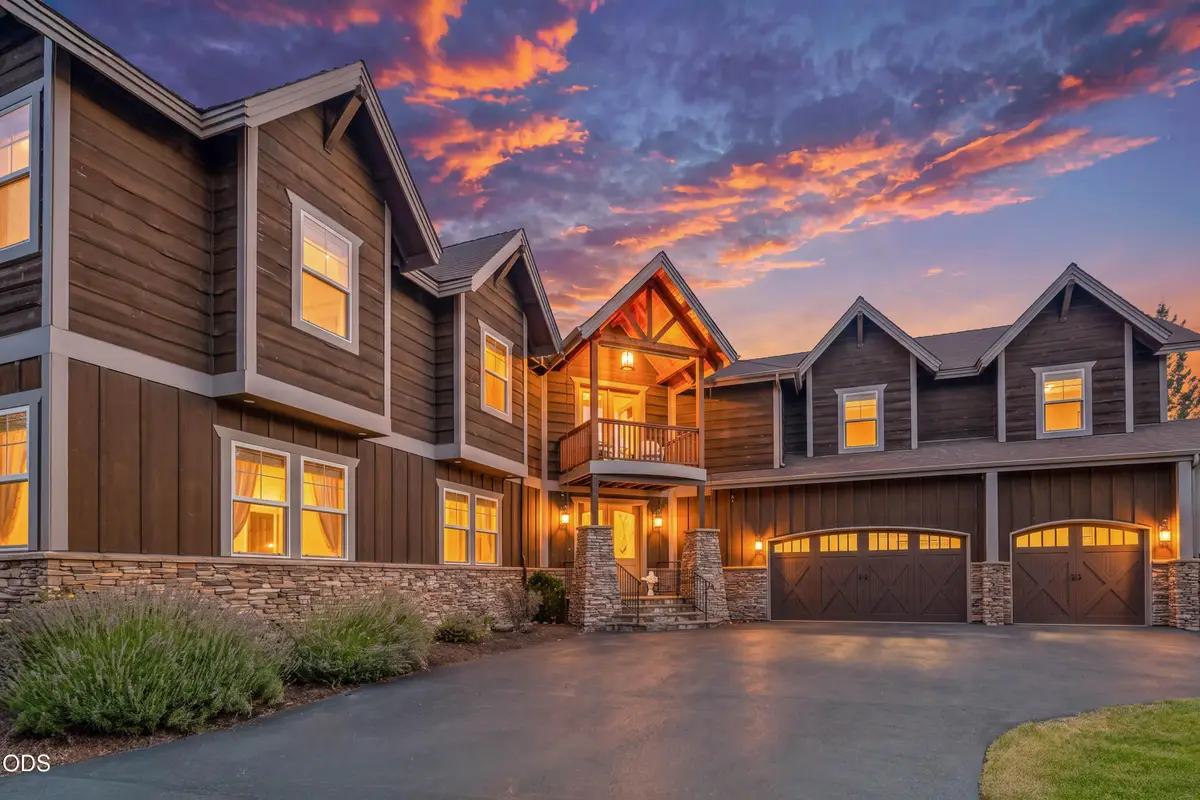 515 Nutcracker Drive, Redmond, OR 97756 - #1