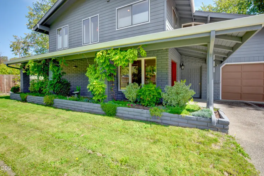 299 Foothill Boulevard, Rogue River, OR 97537 - #3