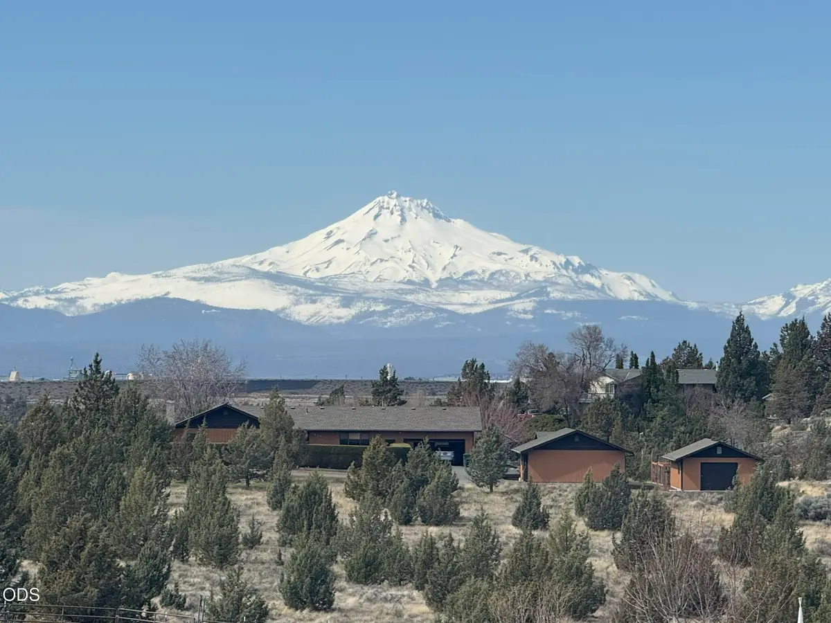 NE Hilltop Lane #31, Madras, OR 97741 - #1