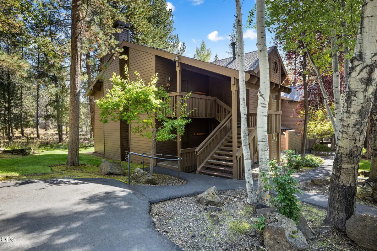 57340 Beaver Ridge Loop #17D, Sunriver, OR 97707 - #1