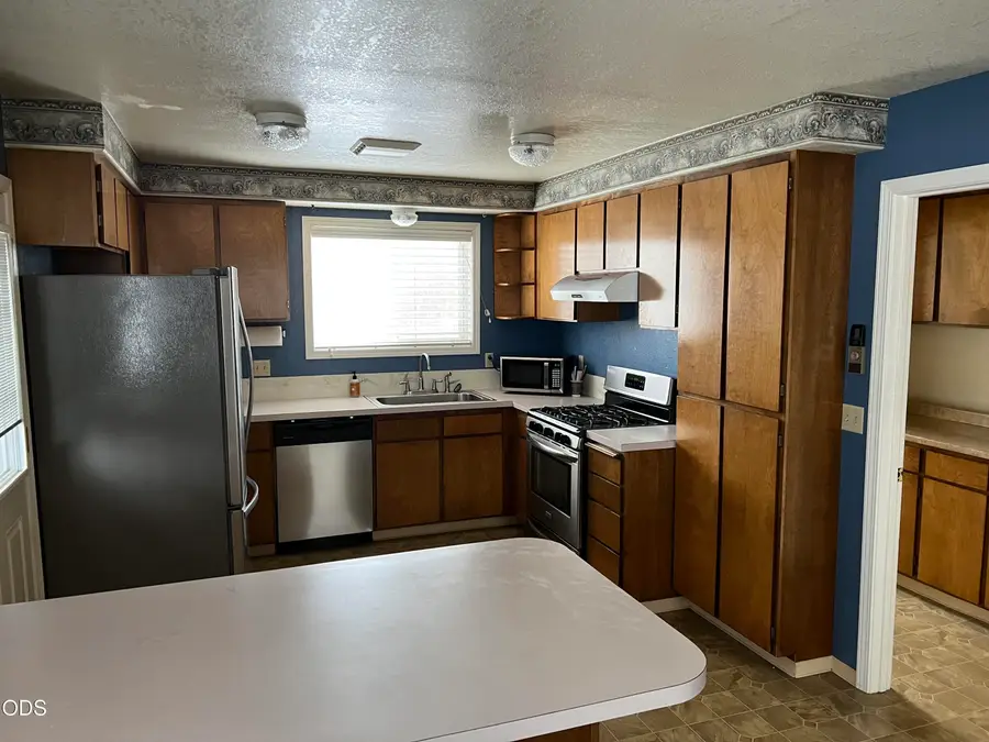 1724 Lakeview Avenue, Klamath Falls, OR 97601 - #3