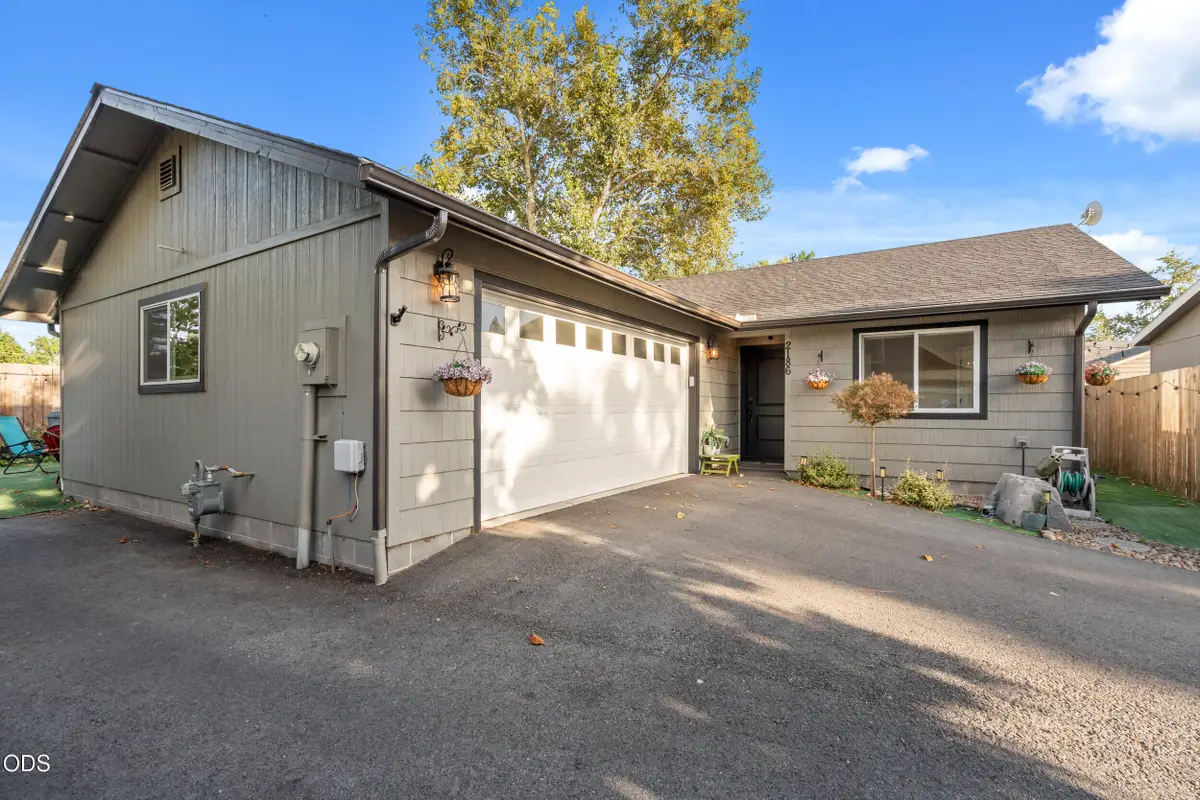 2186 Lower River Road, Grants Pass, OR 97526 - #1