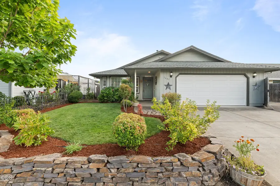 1643 Jessica Circle, Central Point, OR 97502 - #2