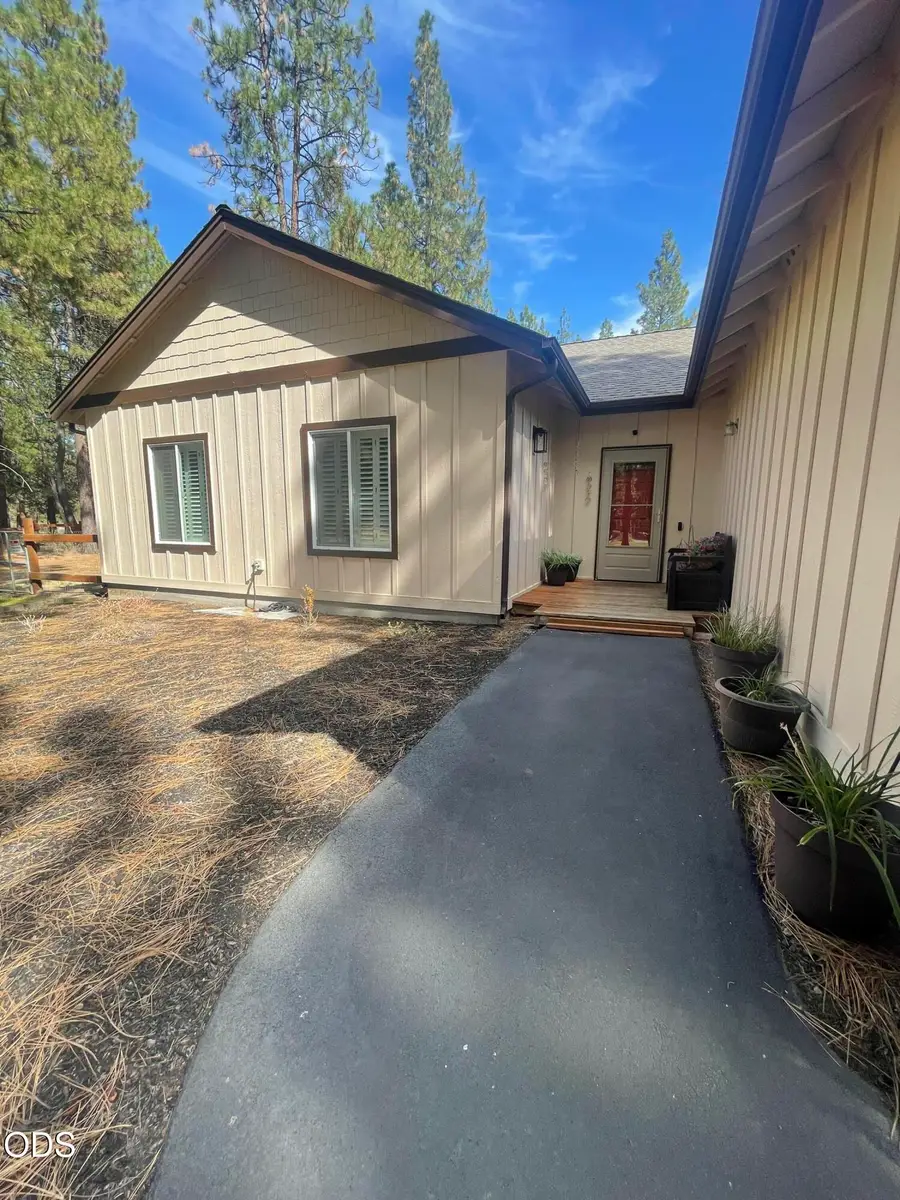 34423 Castle Drive, Chiloquin, OR 97624 - #2