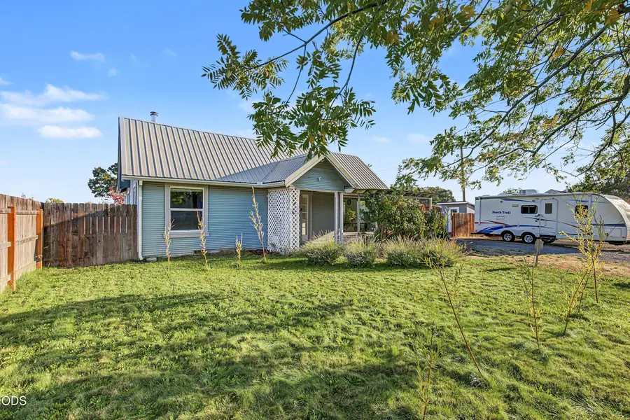 247 Berrydale Avenue, Medford, OR 97501 - #2