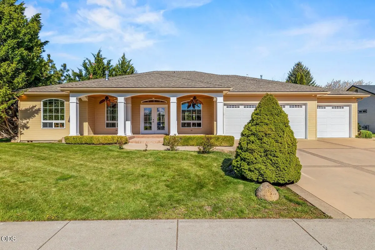 2835 Front Street, Klamath Falls, OR 97601 - #1