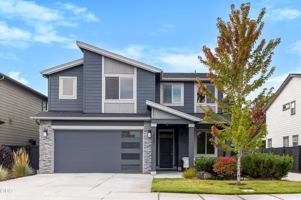 20991 NE Legend Place, Bend, OR 97701