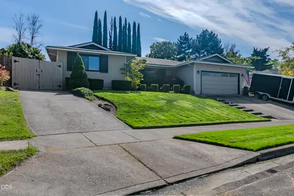 2836 Pennington Drive, Medford, OR 97504
