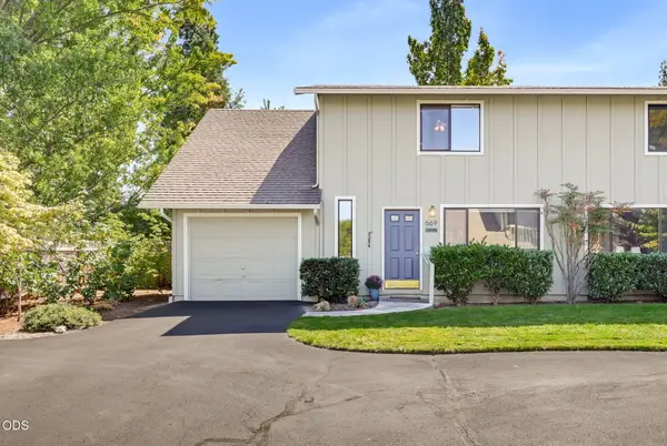 669 Park Street, Ashland, OR 97520