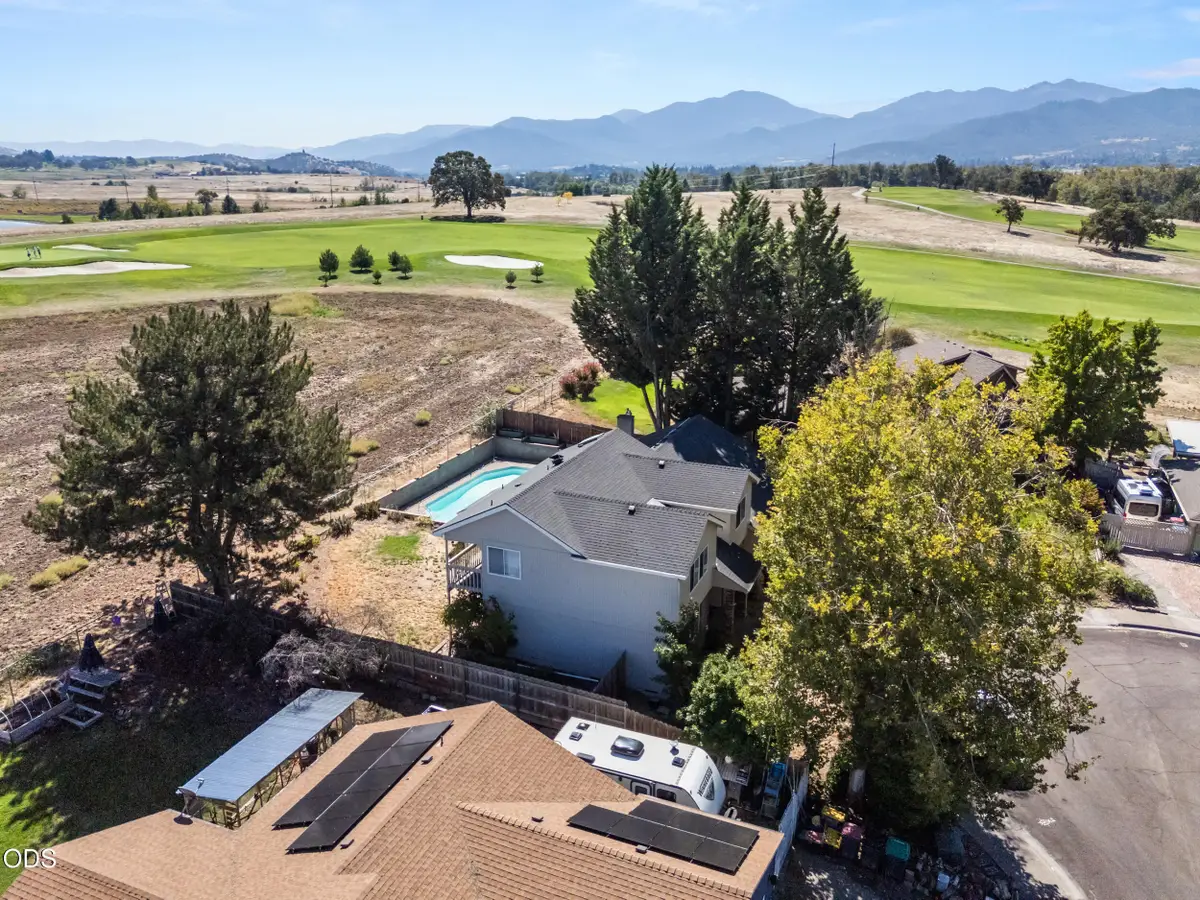1499 La Loma Drive, Medford, OR 97504 - #1