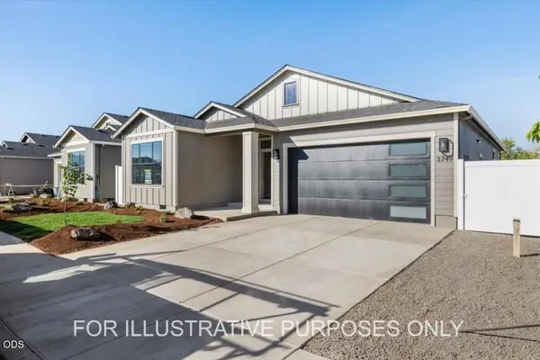 7917 Alyce Mae Way, White City, OR 97503
