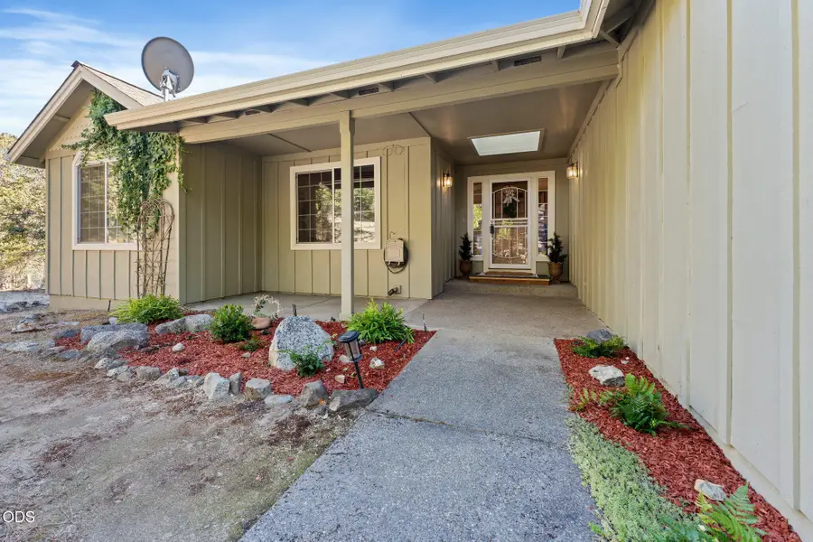 1144 Colonial Drive, Grants Pass, OR 97526 - #2